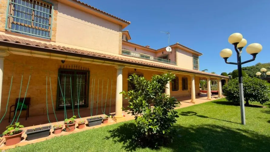 8 bedrooms villa for sale, Calpe, Spain No. 1209 № 10