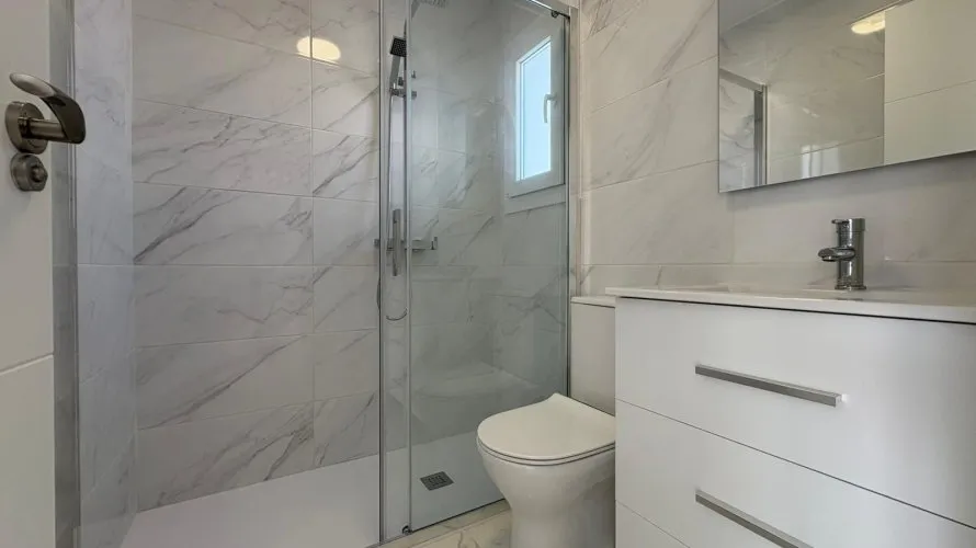 3 bedrooms house for sale, Torrevieja, Spain No. 827 № 2