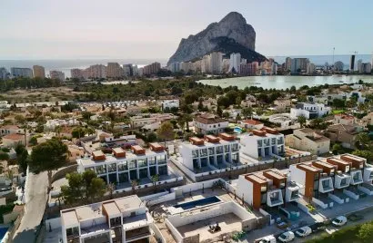 3 bedrooms house for sale, Calpe, Spain No. 504