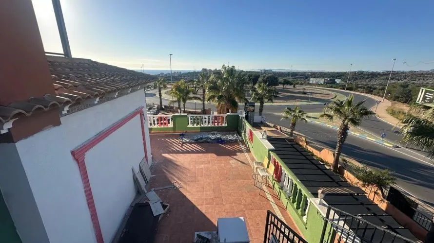 400m² commercial property for sale, La Zenia, Spain No. 249 № 8