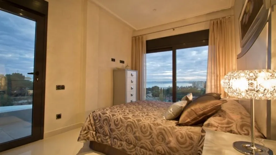 157m² villa for sale, La Zenia, Spain No. 258 № 1