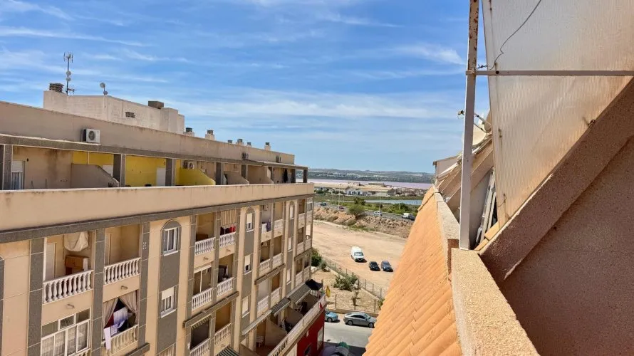 2 bedrooms penthouse for sale, Torrevieja, Spain No. 2770 № 7