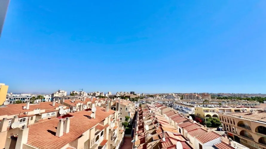 1 bedroom penthouse for sale, Torrevieja, Spain No. 2917 № 6