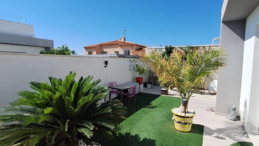 106m² villa for sale, Torrevieja, Spain No. 1338 № 18