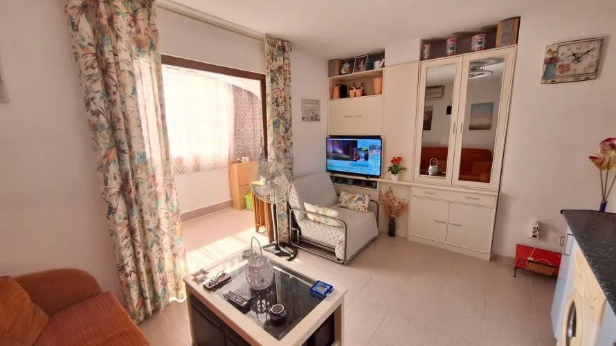 39.99m² apartment for sale, Nueva Torrevieja, Spain No. 2765 № 5