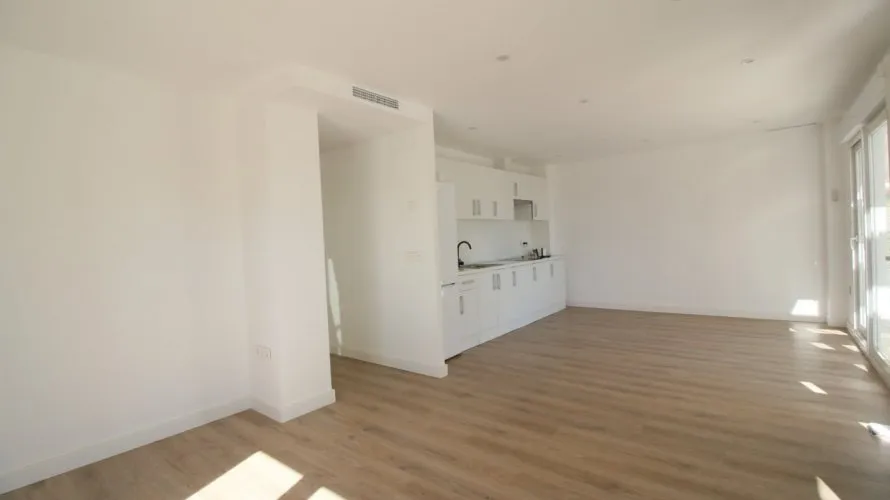 4 bedrooms apartment for sale, La Torre, Spain No. 332 № 5