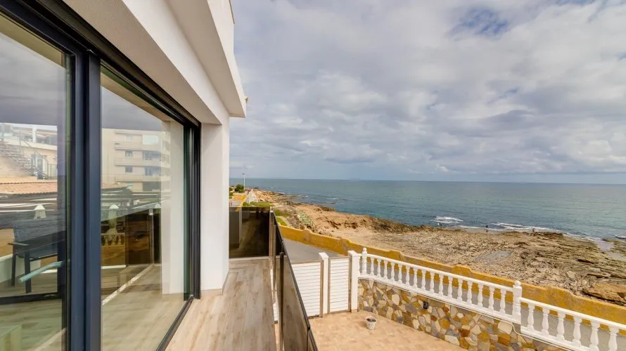 4 bedrooms villa for sale, Torrevieja, Spain No. 480 № 4