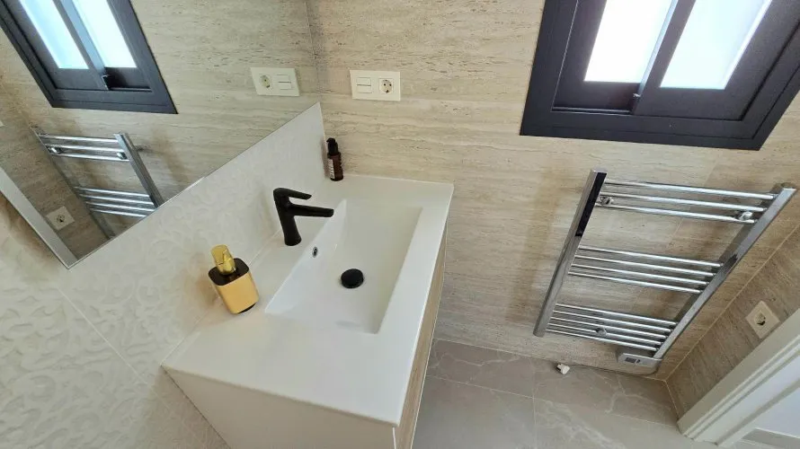 2 bedrooms penthouse for sale, Torrevieja, Spain No. 1230 № 13