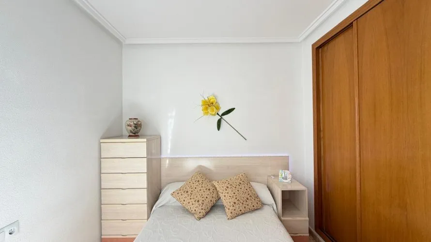 2 bedrooms penthouse for sale, Torrevieja, Spain No. 2700 № 15