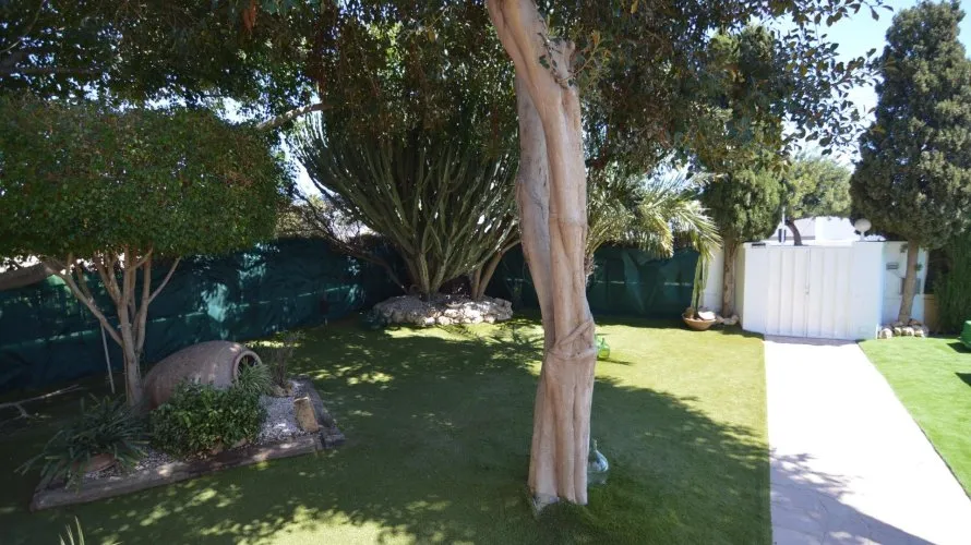 4 bedrooms villa for sale, Torrevieja, Spain No. 117 № 9