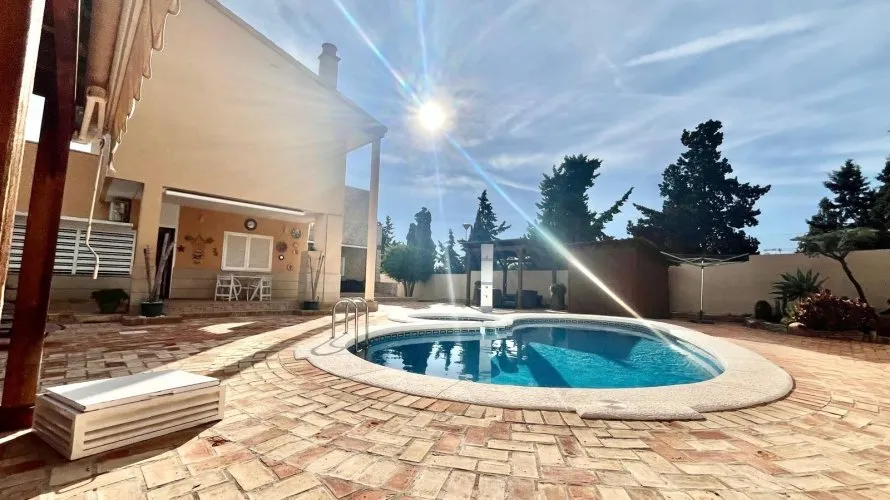 4 bedrooms villa for sale, Torrevieja, Spain No. 234 № 9