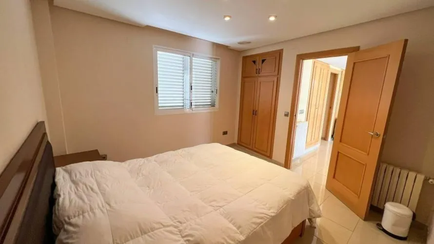 4 bedrooms apartment for sale, Manises, Spain No. 1369 № 20