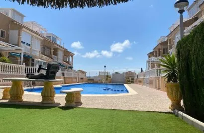 3 bedrooms house for sale, Torrevieja, Spain No. 1192