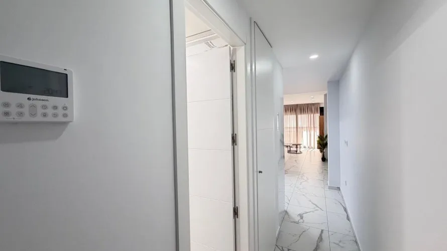 2 bedrooms apartment for sale, Torrevieja, Spain No. 1055 № 18