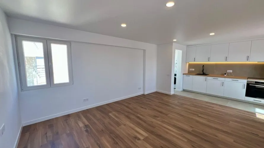 1 bedroom penthouse for sale, Manises, Spain No. 1487 № 4