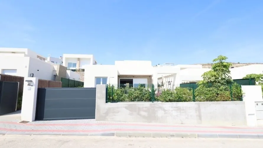 3 bedrooms villa for sale, Algorfa, Spain No. 1438 № 18