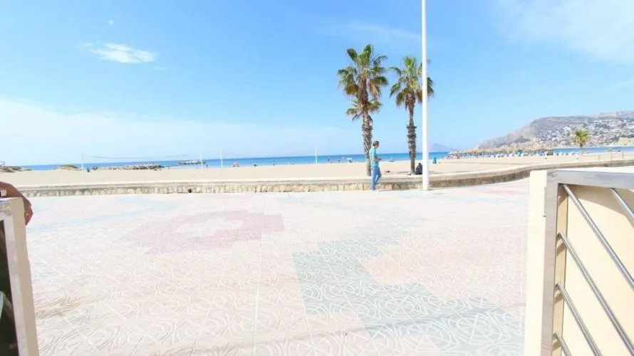 230m² commercial property for sale, Calpe, Spain No. 986