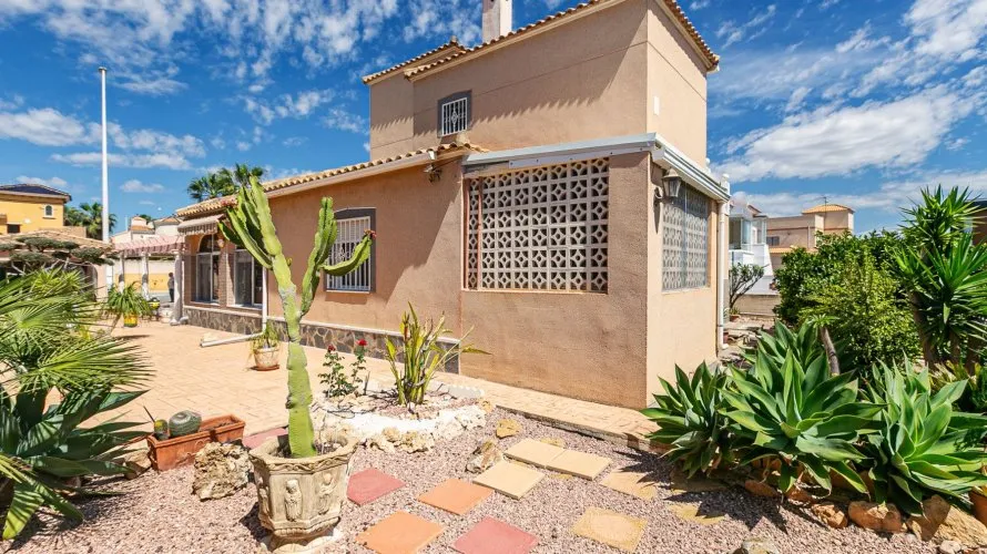 158m² villa for sale, Cabo Roig, Spain No. 914 № 25