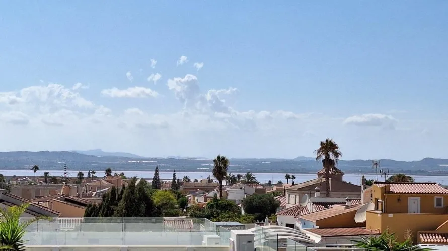 106m² villa for sale, Torrevieja, Spain No. 1338 № 4