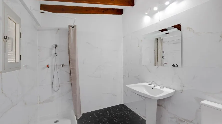 6 bedrooms villa for sale, Calpe, Spain No. 232 № 24
