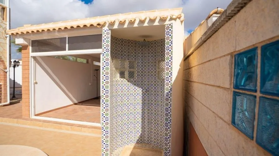 4 bedrooms villa for sale, Alicante, Spain No. 869 № 16