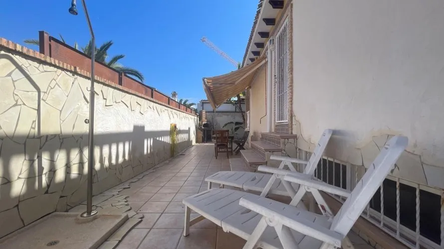 5 bedrooms house for sale, Torrevieja, Spain No. 838 № 24