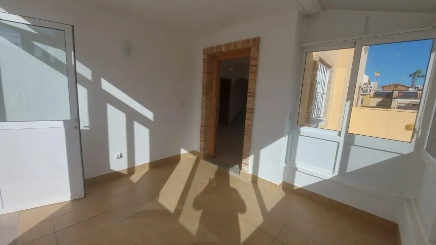 3 bedrooms house for sale, Rojales, Spain No. 1028 № 4