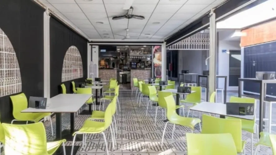72m² commercial property for sale, Alicante, Spain No. 737 № 10