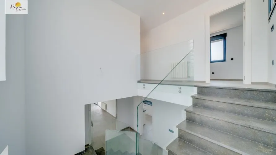 5 bedrooms villa for sale, Calpe, Spain No. 460 № 26