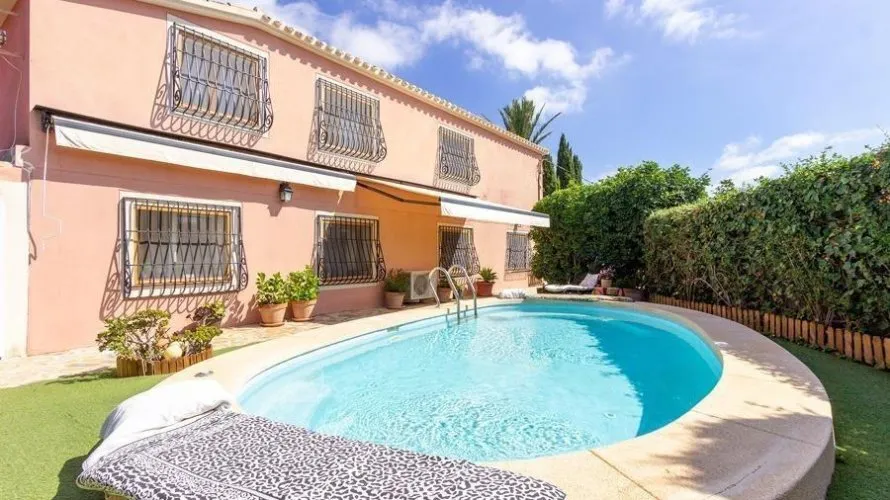 4 bedrooms apartment for sale, Finestrat, Spain No. 1070 № 1