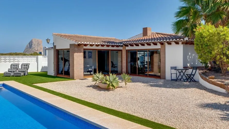 6 bedrooms villa for sale, Calpe, Spain No. 232