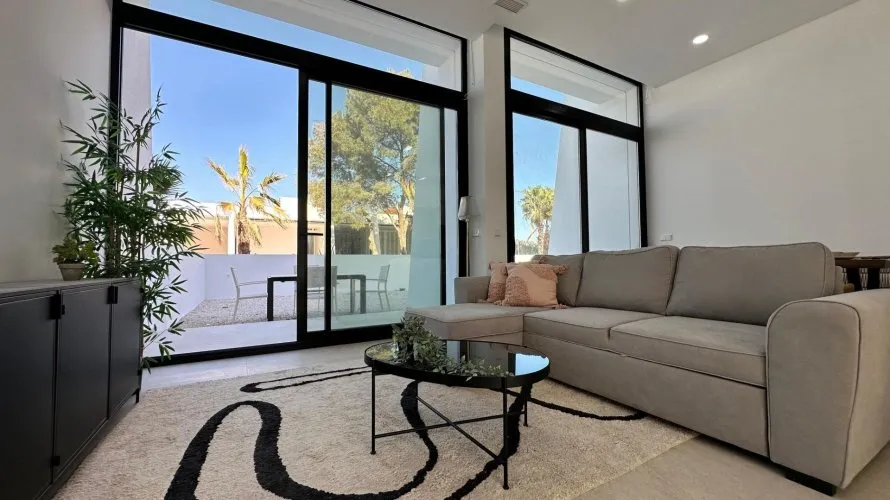 3 bedrooms house for sale, Calpe, Spain No. 504 № 13