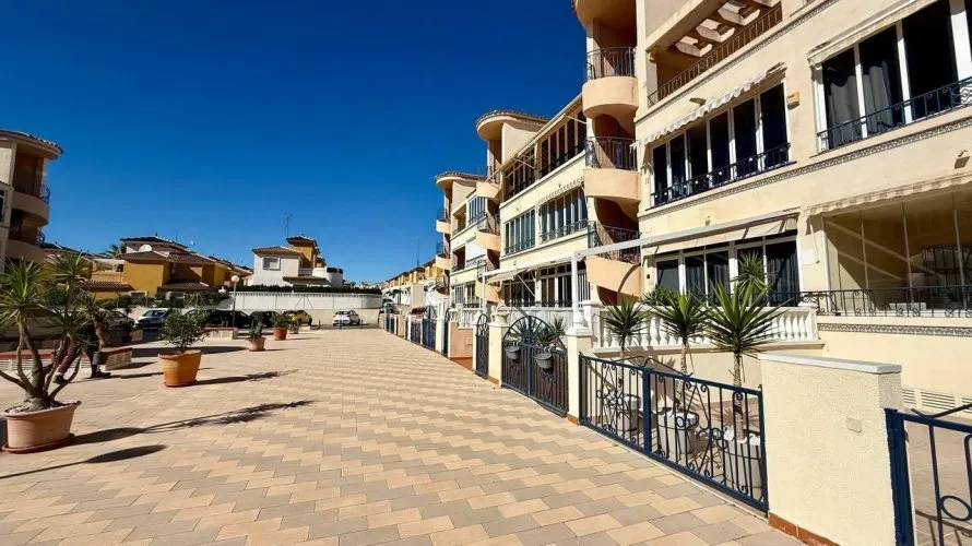 2 bedrooms apartment for sale, Orihuela, Spain No. 2788 № 2