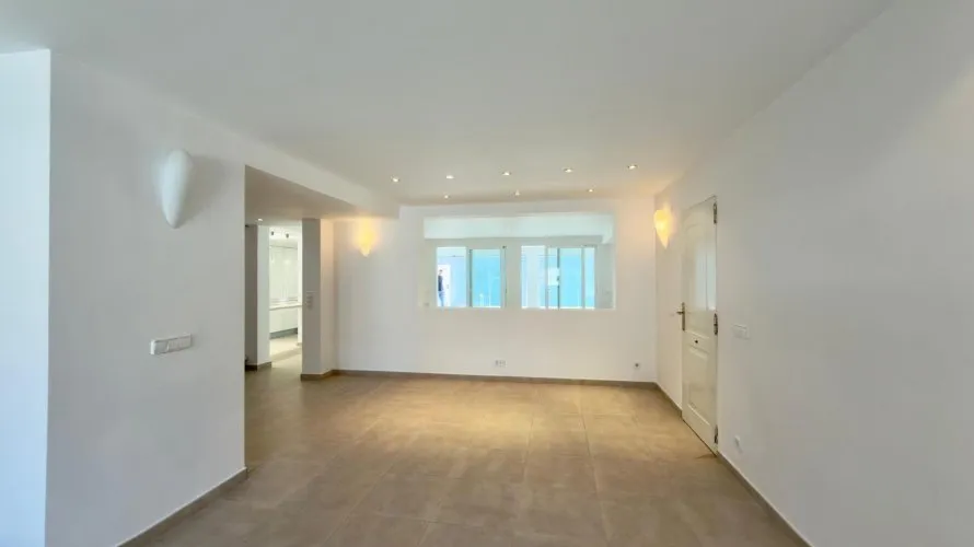 4 bedrooms house for sale, Albir, Spain No. 913 № 19