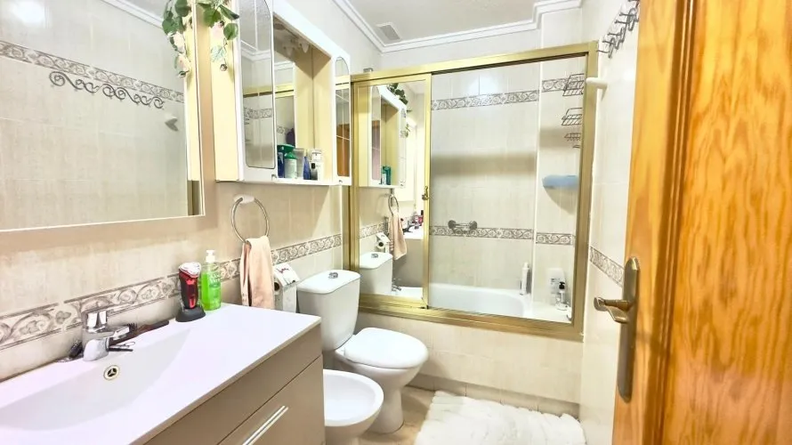 1 bedroom apartment for sale, Torrevieja, Spain No. 2932 № 13