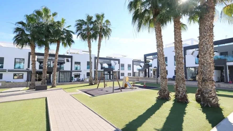 2 bedrooms apartment for sale, La Zenia, Spain No. 991 № 18