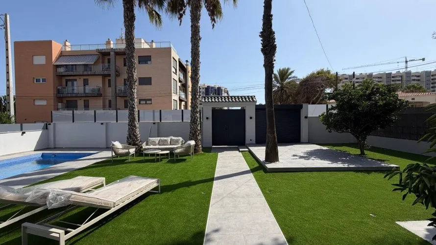 4 bedrooms villa for sale, Torrevieja, Spain No. 3132 № 7