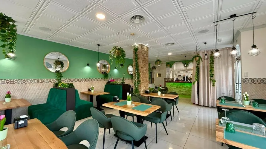 101m² commercial property for sale, Guardamar del Segura, Spain No. 3131 № 10