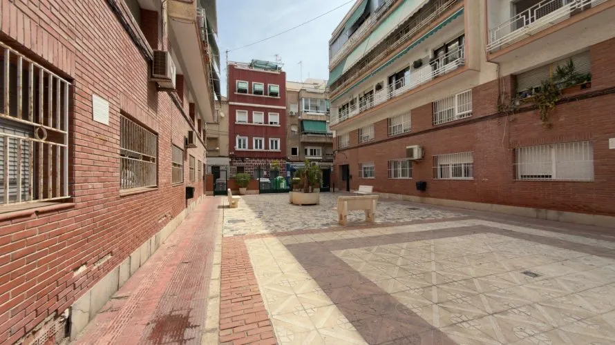 4 bedrooms apartment for sale, Alicante, Spain No. 3096 № 2