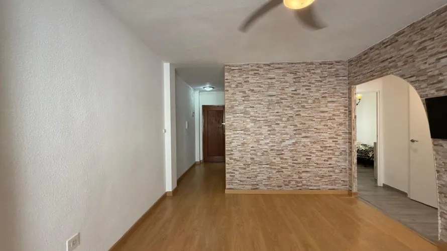 2 bedrooms apartment for sale, Torrevieja, Spain No. 3112 № 1