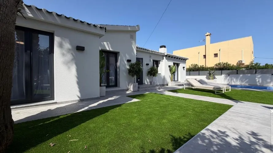4 bedrooms villa for sale, Torrevieja, Spain No. 3132 № 17