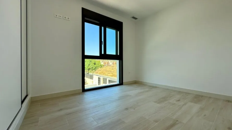 4 bedrooms villa for sale, Mutxamel, Spain No. 3135 № 10