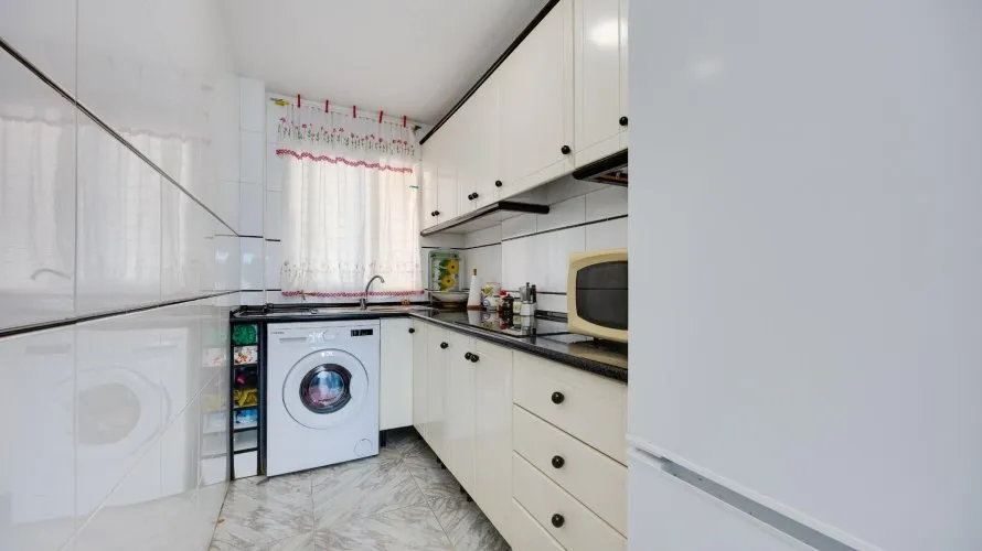 70m² apartment for sale, Torrevieja, Spain No. 3049 № 16