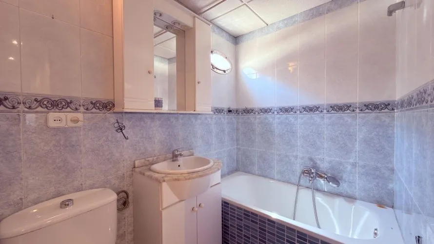 2 bedrooms apartment for sale, Alicante, Spain No. 3130 № 11