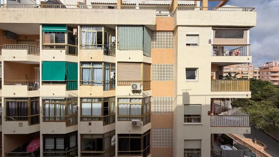 2 bedrooms apartment for sale, Torrevieja, Spain No. 3112 № 8