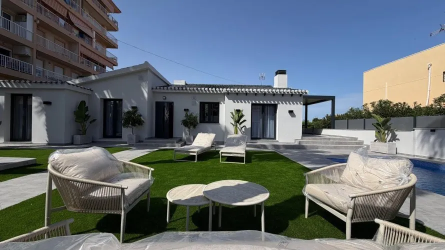 4 bedrooms villa for sale, Torrevieja, Spain No. 3132 № 8