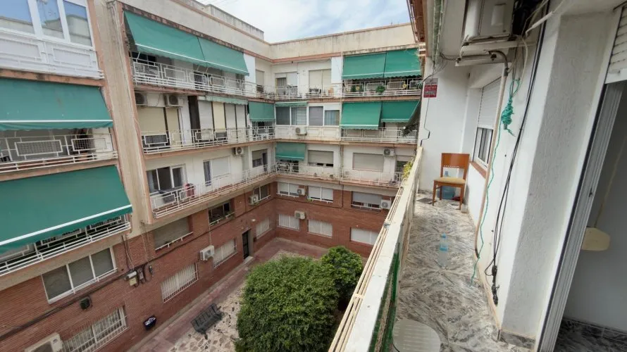 4 bedrooms apartment for sale, Alicante, Spain No. 3096