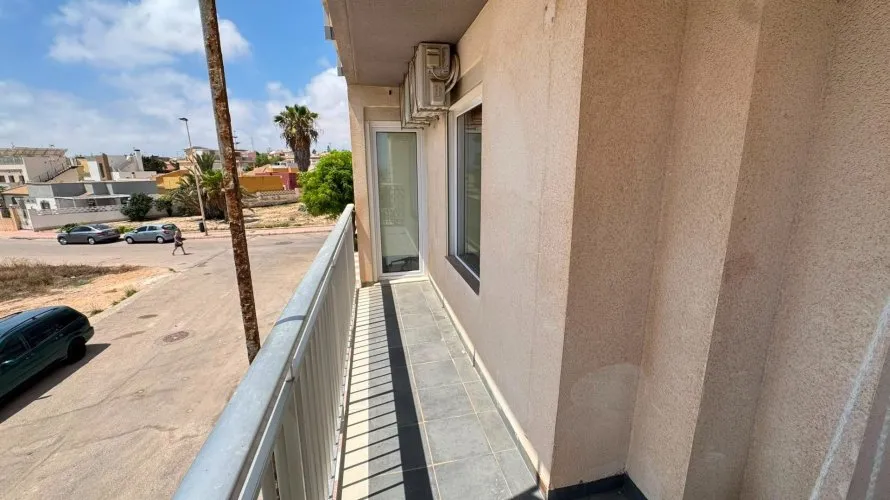 2 bedrooms apartment for sale, Torrevieja, Spain No. 3103 № 13