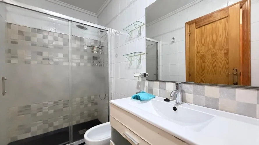 2 bedrooms apartment for sale, Torrevieja, Spain No. 3343 № 11