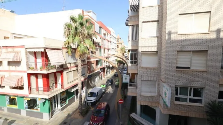 3 bedrooms apartment for sale, Torrevieja, Spain No. 3375 № 2